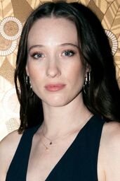 Sophie Lowe